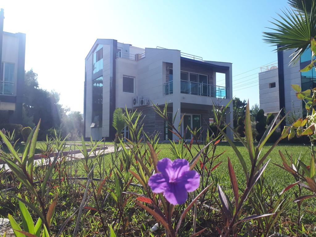 Villa for sale in Kuşadasi Sogucak Sea View