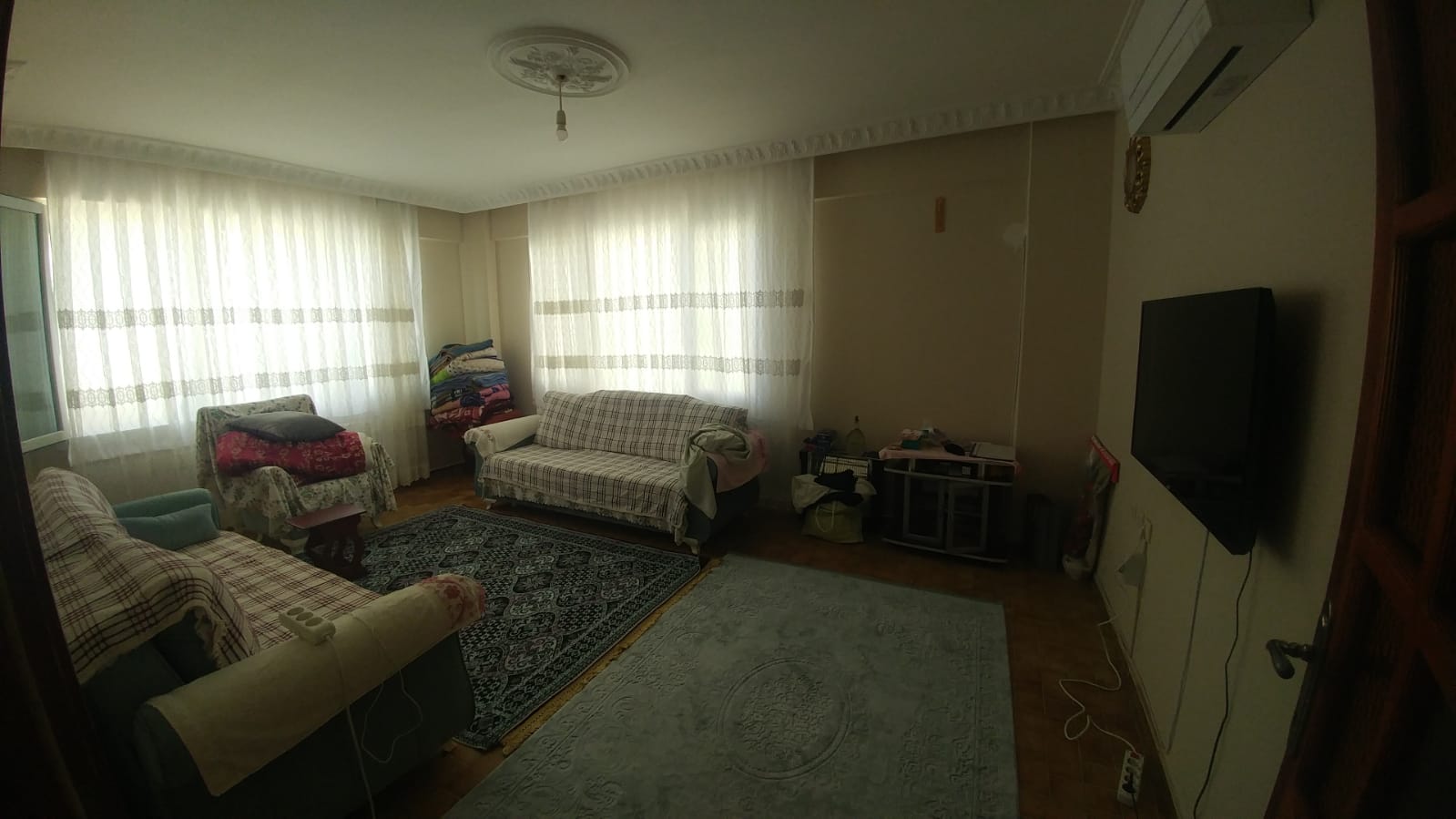 Kusadasi Turkmen Neighborhood Egemed Subluely Sale 3 Rooms 1 Salon Tahta Solid Investment