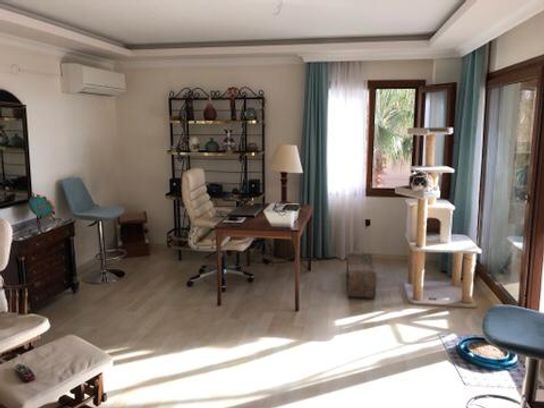 Luxury apartment in Trend Residence