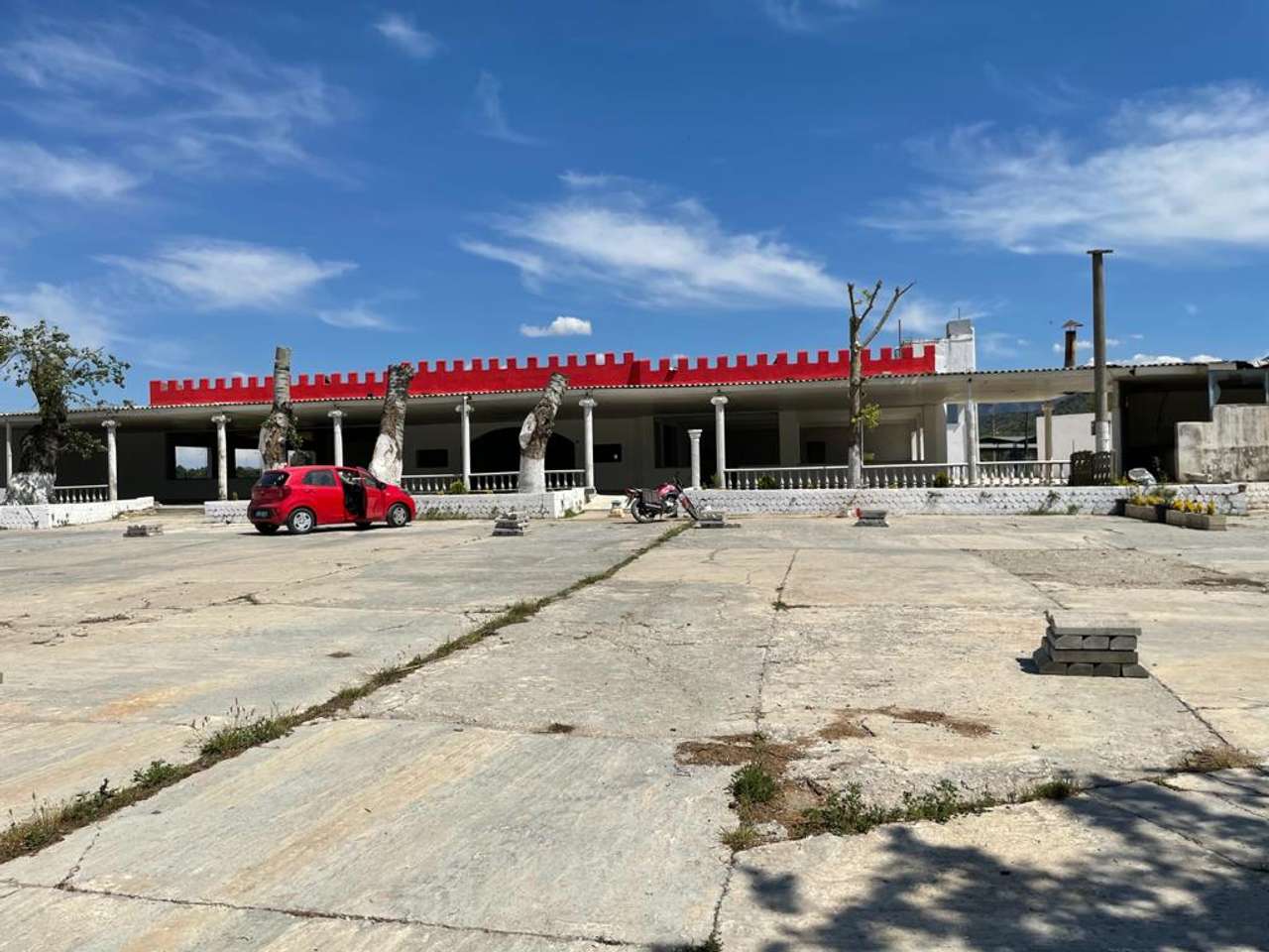 11 acresholder resort